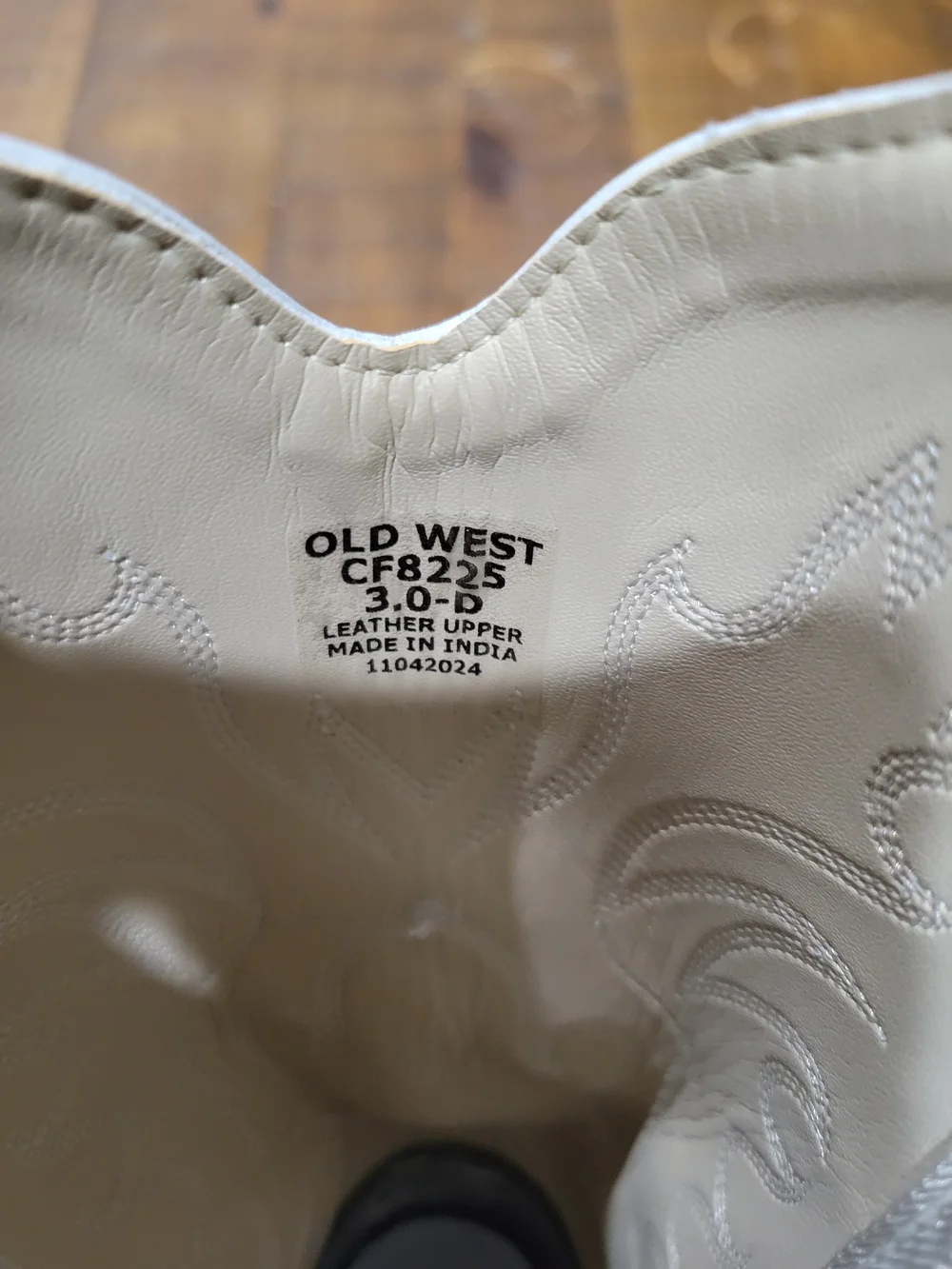Old West Kids' White Snip Toe Cowboy Boots SIZE 3
